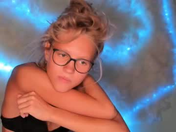 latina cam girl carolayers image #1605290