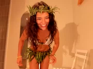 latina cam girl makayla77 image #3592080