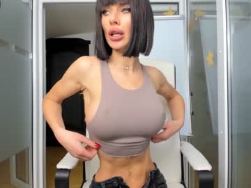 latina cam girl ingridblondy94 image #2130126
