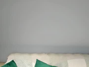 latina cam girl aria_diaz image #2736850