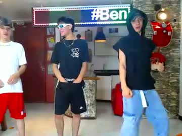 latina cam man benztwinks image #4616405