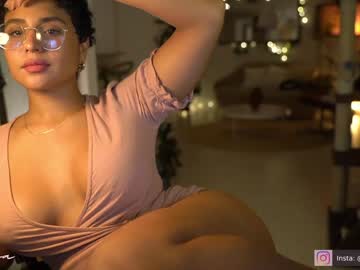latina cam girl arletnoa image #584077