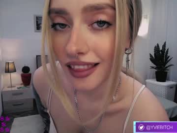 latina cam girl _yvie_ image #2888094