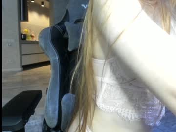 latina cam girl mysat image #1104643