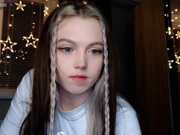 latina cam girl small_blondee image #3793563