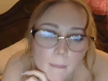 latina cam girl dezibaybii image #4686736