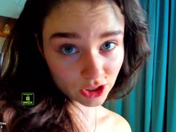 latina cam girl demurelixir image #2395100