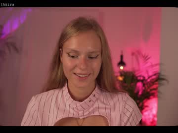latina cam girl chillwithkira image #1617322