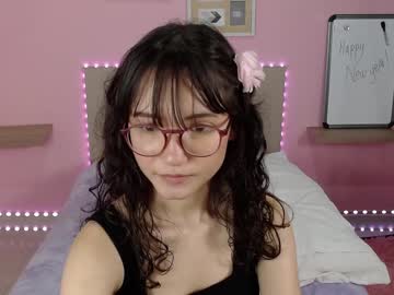 latina cam girl little_effy18 image #573693