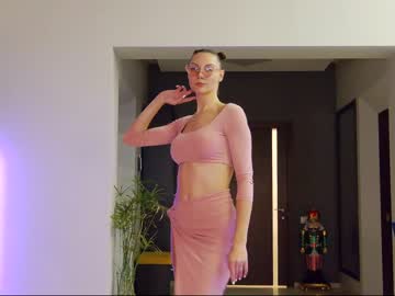 latina cam girl flowerr_powerr image #3937168