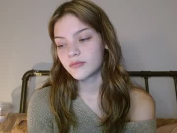 latina cam girl miafosterx image #4191778