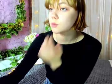 latina cam girl mayalotos image #1704839