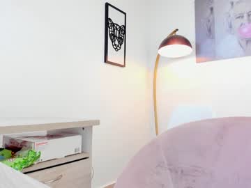 latina cam girl missniley image #3524320