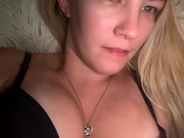 latina cam girl mariah95 image #1933536