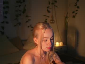 latina cam girl mother__of__dragons image #3710885