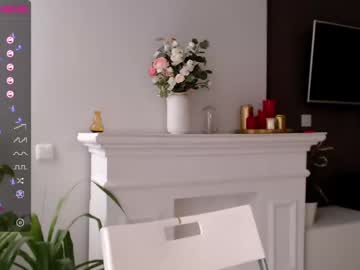 latina cam girl small_blondee image #1236563