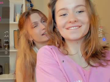 latina cam couple _hollydolly_ image #3967780