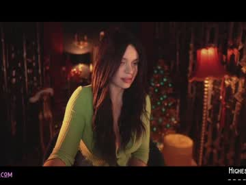latina cam girl lucieoude_ image #430718