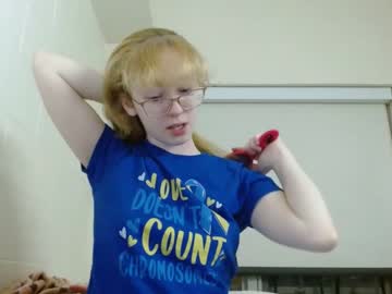 latina cam girl blonde_katie image #4196660