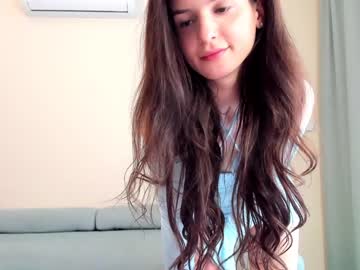 latina cam girl elaanna image #3905918
