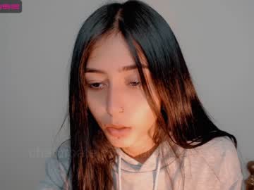 latina cam girl gummy_bear7 image #1703650
