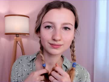 latina cam girl katiehastey image #4135393