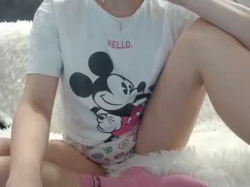 latina cam girl littlebaby_mom2022 image #521062