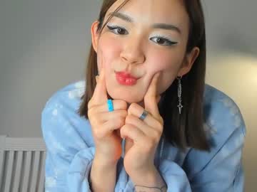latina cam girl elwinefaro image #4073150