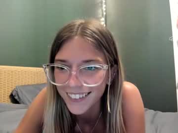 latina cam girl oliviahansleyy image #4626064