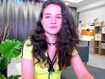 latina cam girl demurelixir image #2672121