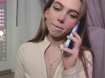 latina cam girl small_blondee image #2036229