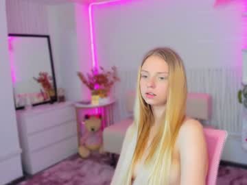 laura_sun_ latina cam