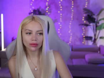latina cam couple kira0541 image #4603004