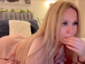 latina cam girl myassistant image #2833704