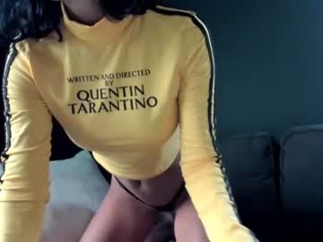 latina cam girl miiiawallace image #1928359