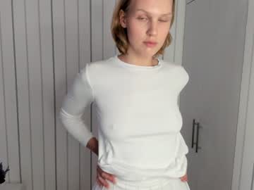 latina cam girl noreenelletson image #4091450