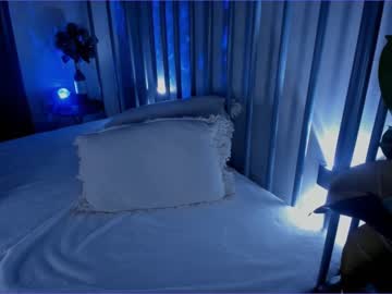 latina cam girl juliabeng1 image #3697214