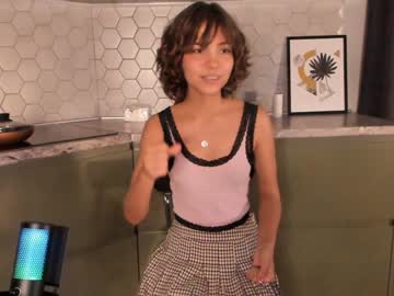 latina cam girl lenaelisabeth image #3950873