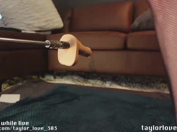 latina cam girl taylor_love_303 image #2716447