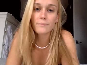 latina cam girl daddyslittleangels_ image #927414