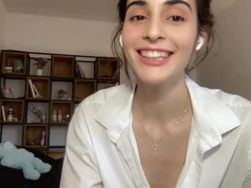 latina cam girl wonderland_stia image #3671612