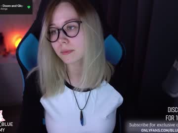 latina cam girl blue_mooncat image #478499