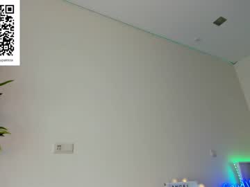 latina cam girl angel_danm_milf image #1356986