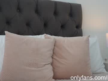 latina cam girl naughtysammx image #4122958