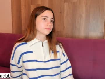 latina cam girl emilybrowne image #2454078