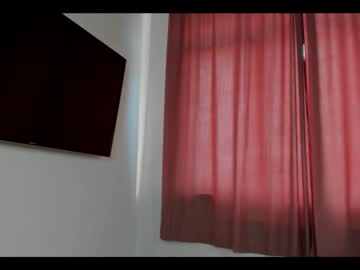 latina cam girl emilybatee image #2969665