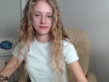 latina cam girl loveinemili image #2613741