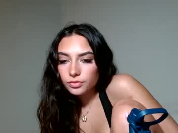 latina cam girl breezy6908 image #3305628