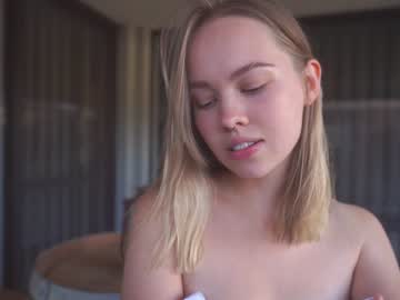latina cam girl bibi_it_is image #2597423