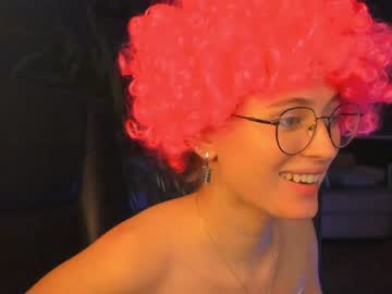 latina cam girl linellali image #1975316